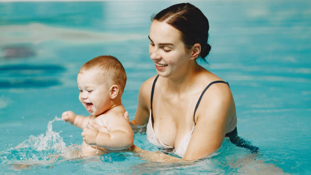 zwemmen met baby